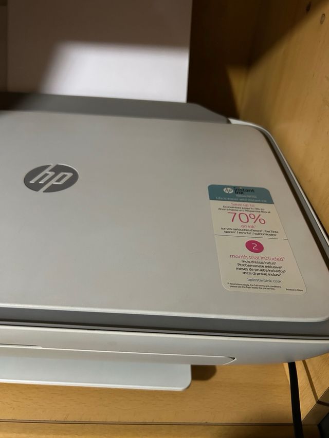 Impresora HP DeskJet 2720