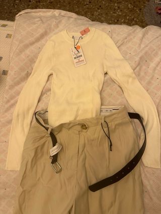 Conjunto suéter y pantalón beige S