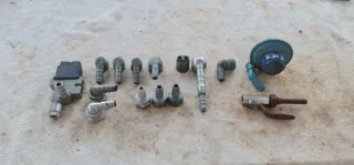 Conectores y codos para manguera de gas