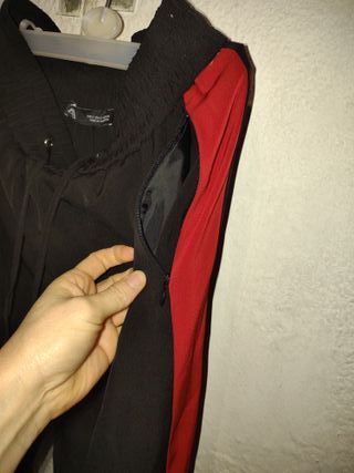 Pantalón Zara Mujer Negro y Rojo
