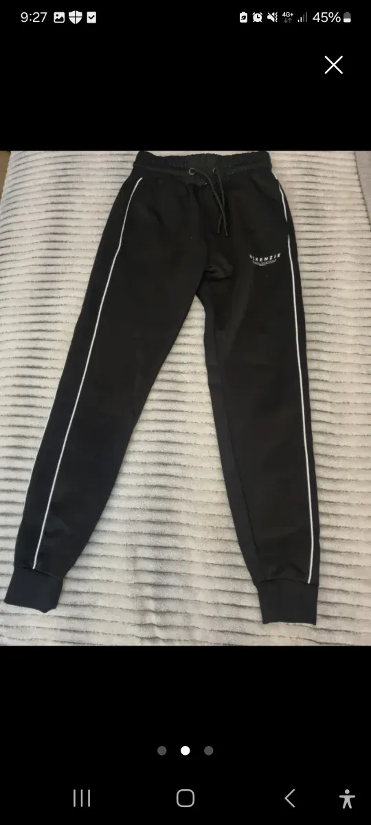 Chándal MacKenzie Negro Niño. Talla S