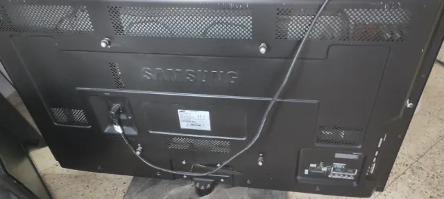 Televisor Samsung Negro y Gris,