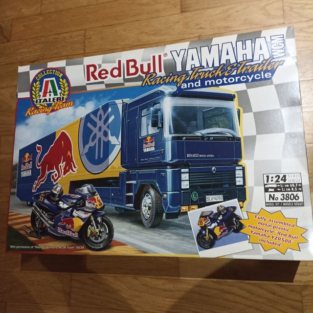 Kit Modellismo Red Bull Yamaha Racing Truck