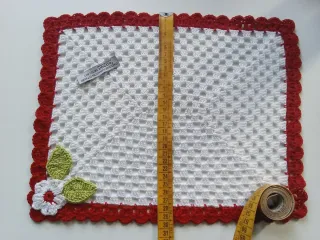 Tovagliette uncinetto rosse e bianche