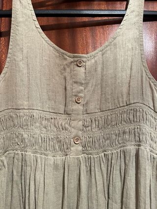 Vestido de verano verde tirantes