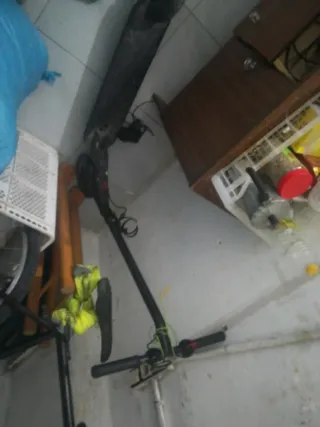 Patinete eléctrico como nuevo