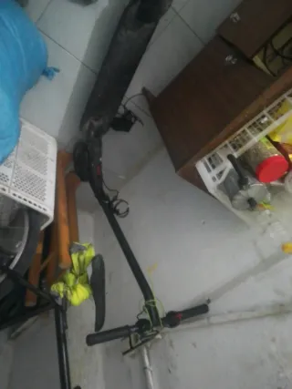 Patinete eléctrico como nuevo