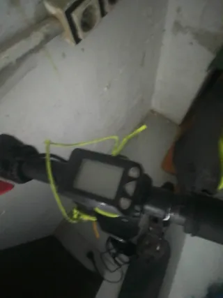 Patinete eléctrico como nuevo