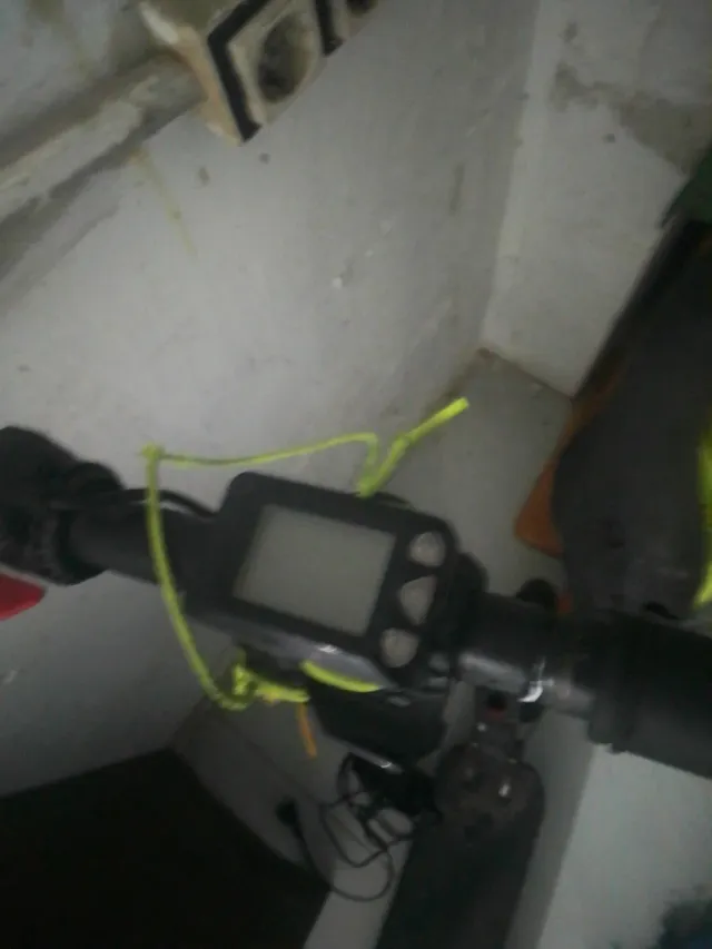 Patinete eléctrico como nuevo