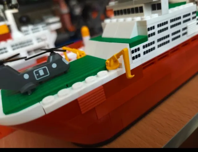 Barco rompehielos Tente