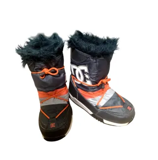 Botas de Nieve DC Shoes Negras y rojo.
