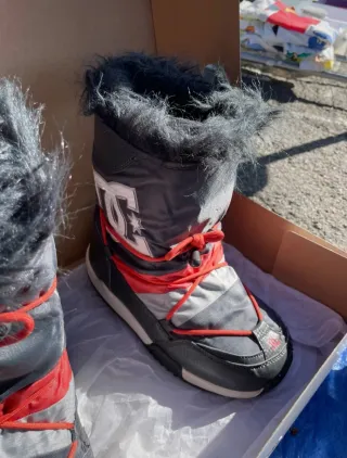 Botas de Nieve DC Shoes Negras y rojo.