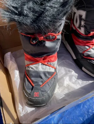 Botas de Nieve DC Shoes Negras y rojo.