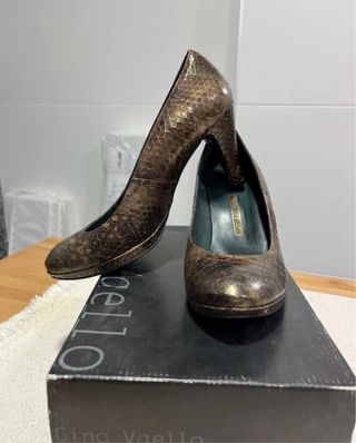 Zapatos de tacón Gino Vaello piel serpiente