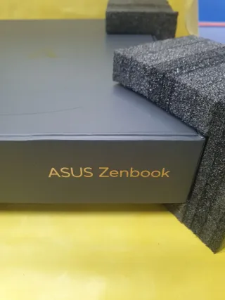 Portátil ASUS Zenbook Pro 14 Duo OLED