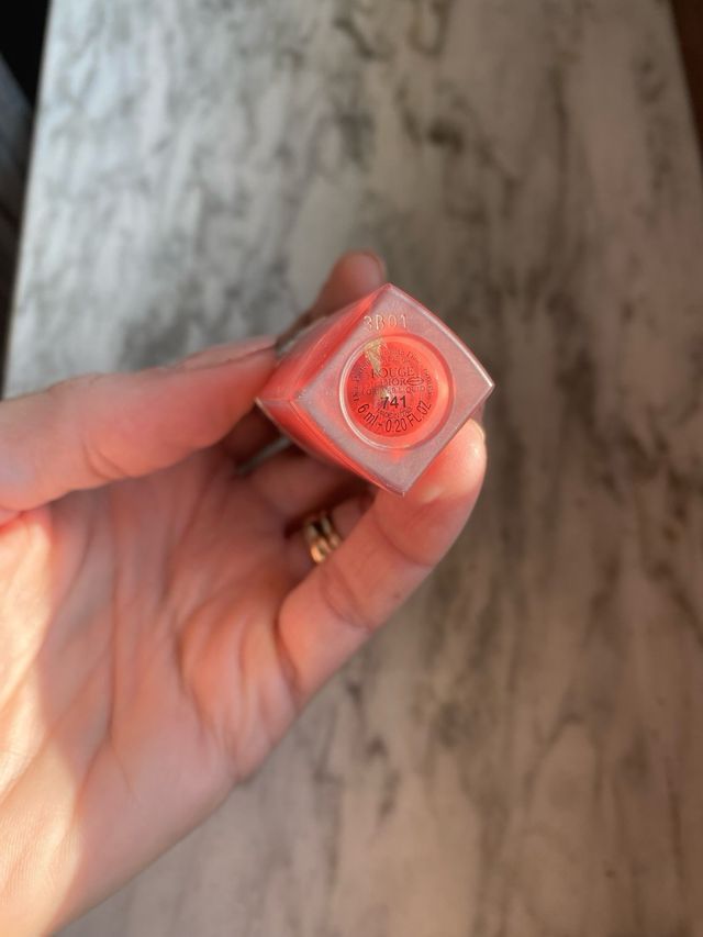 Rossetto Dior colore 741 forever star 