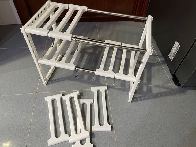 Estantería extensible bajo fregadero