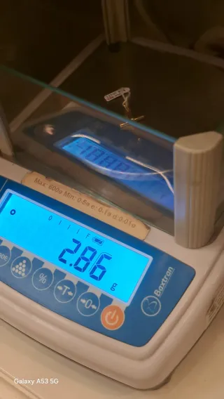 Colgante Cruz Oro 18K con Diamante