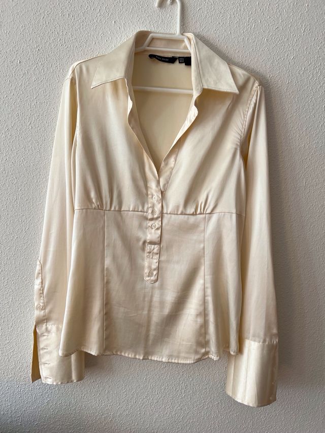 Camisa Zara Basic Satén Champagne Talla M