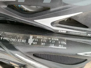 Patinetes en línea + protecciones Talla 47.5..