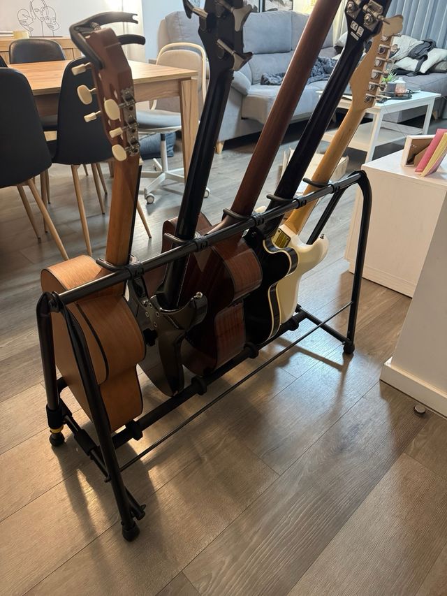 Soporte para guitarras y bajos