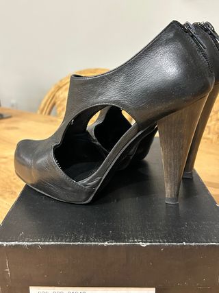 Zapatos Gloria Ortiz Tacon Negro Talla 38