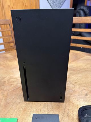 Xbox Series X + 2 Controles + Cyberpunk 2077 + 1tb