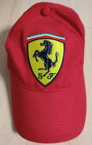 Gorra Ferrari Oficial Escudo Cavallino Rampante
