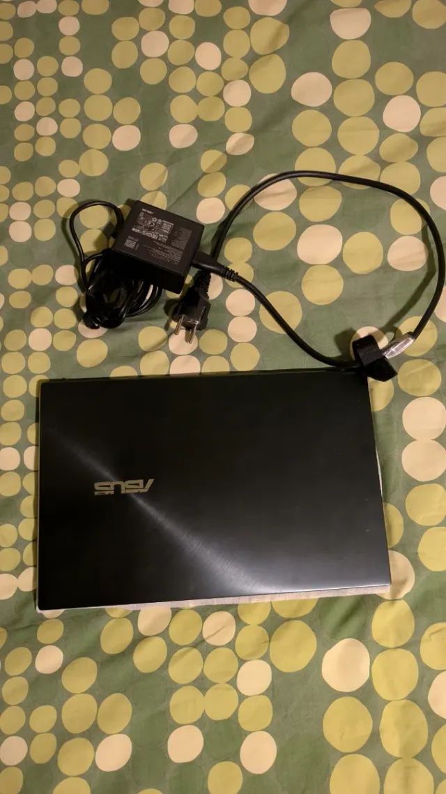 Asus VivoBook 14 Negro/Plateado 14" Full HD