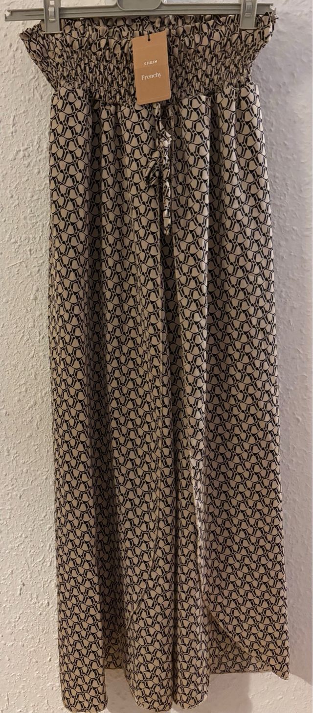 Pantalones anchos SHEIN beige talla M