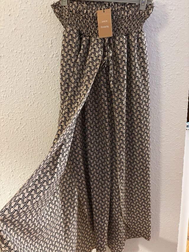 Pantalones anchos SHEIN beige talla M