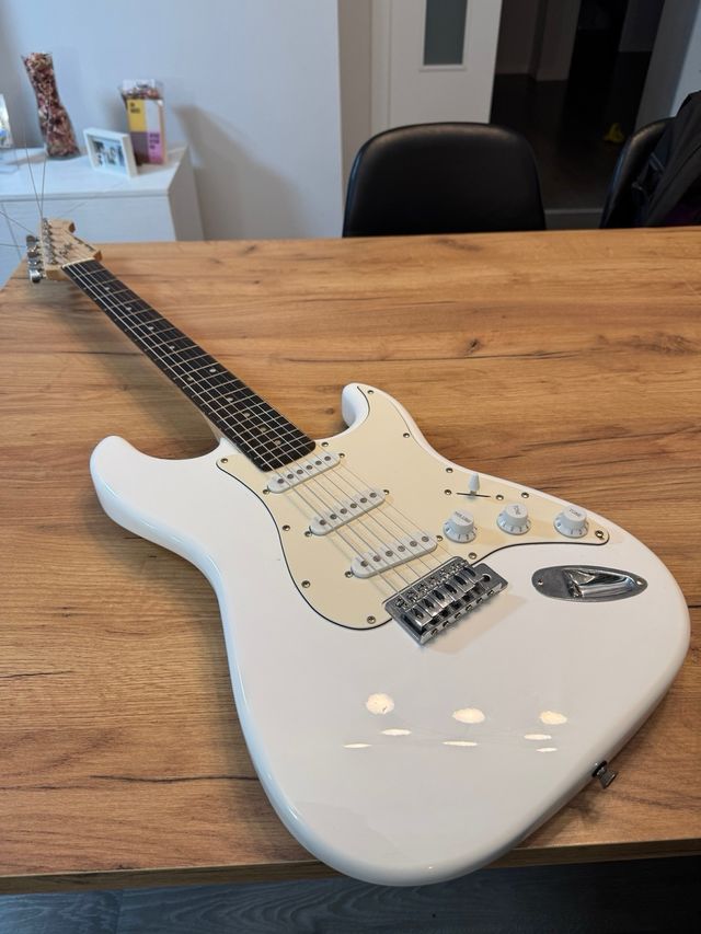 Guitarra Eléctrica Harley Benton Blanca