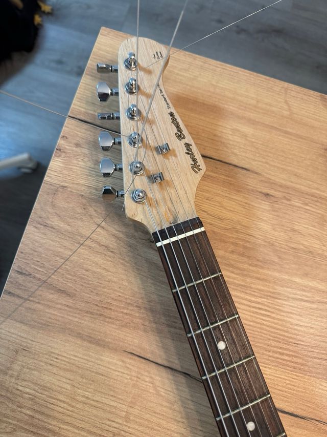 Guitarra Eléctrica Harley Benton Blanca