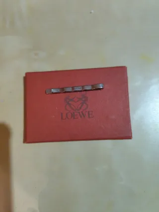 Pisacorbatas Loewe Plateado