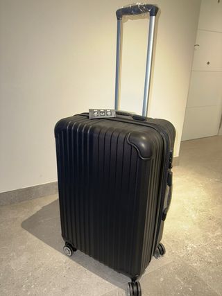 Maleta mediana negra 20kg bodega