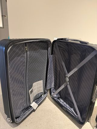Maleta mediana negra 20kg bodega