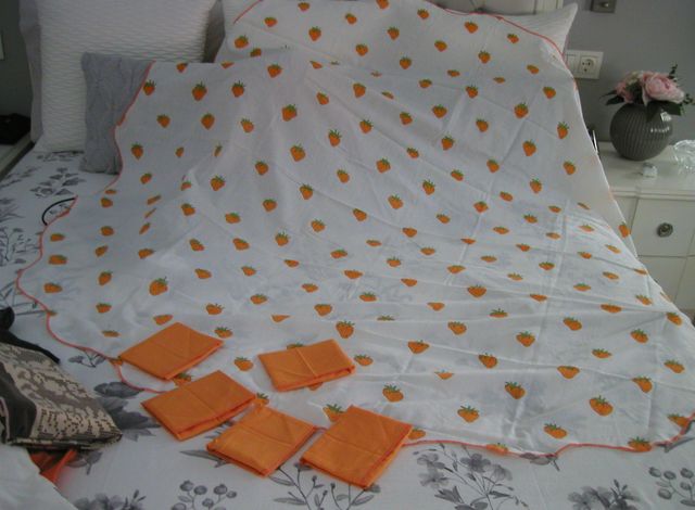 Mantelería vintage fresas 1,55 cm