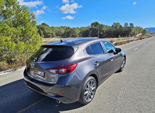 Mazda 3 2.0Skyactiv-G Zenith NAVI impecable