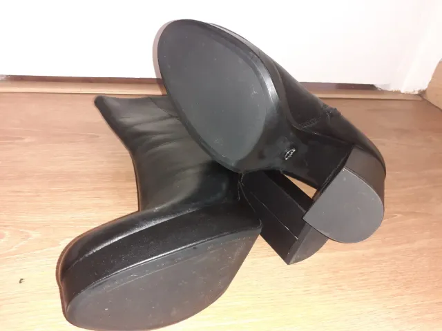 Botín tacón plataforma Zara negro