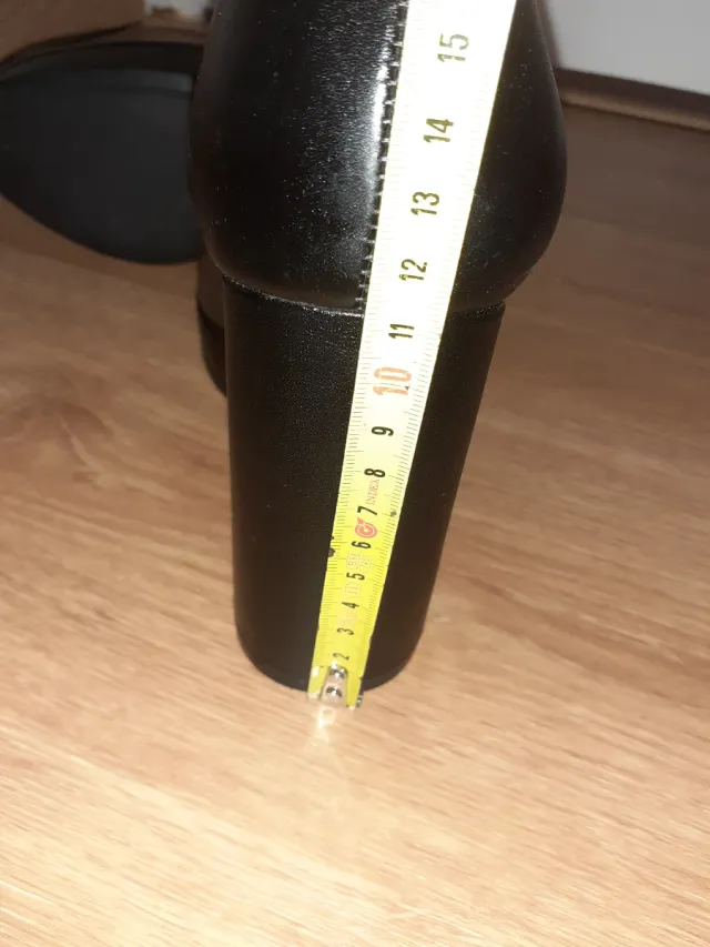 Botín tacón plataforma Zara negro