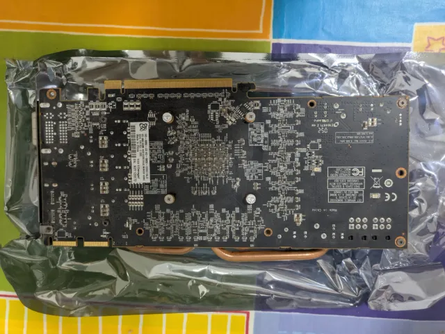 XFX Radeon HD 6950 2GB Tarjeta Gráfica