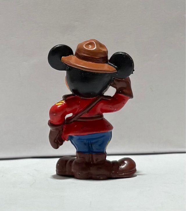 Figura Mickey Policía Montada Canadá