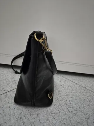 Borsa a spalla con rose rosse