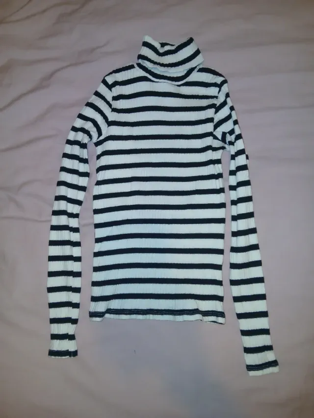 Camiseta Zara gola alta listrada T.11-12