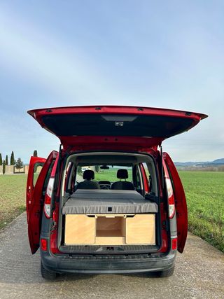 Kit Camper Furgoneta tipo Kangoo.