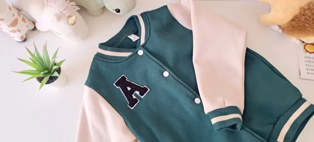 Chaqueta niño verde y blanco crudo 8años