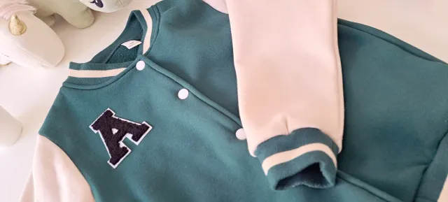 Chaqueta niño verde y blanco crudo 8años