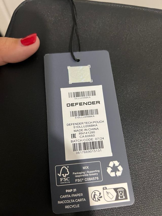 Neceser Kit Viaje Defender Negro