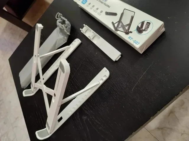 Soporte Portátil y Móvil Ajustable Blanco