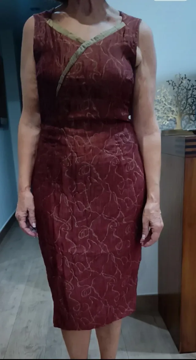 Vestido de cóctel rojo y verde